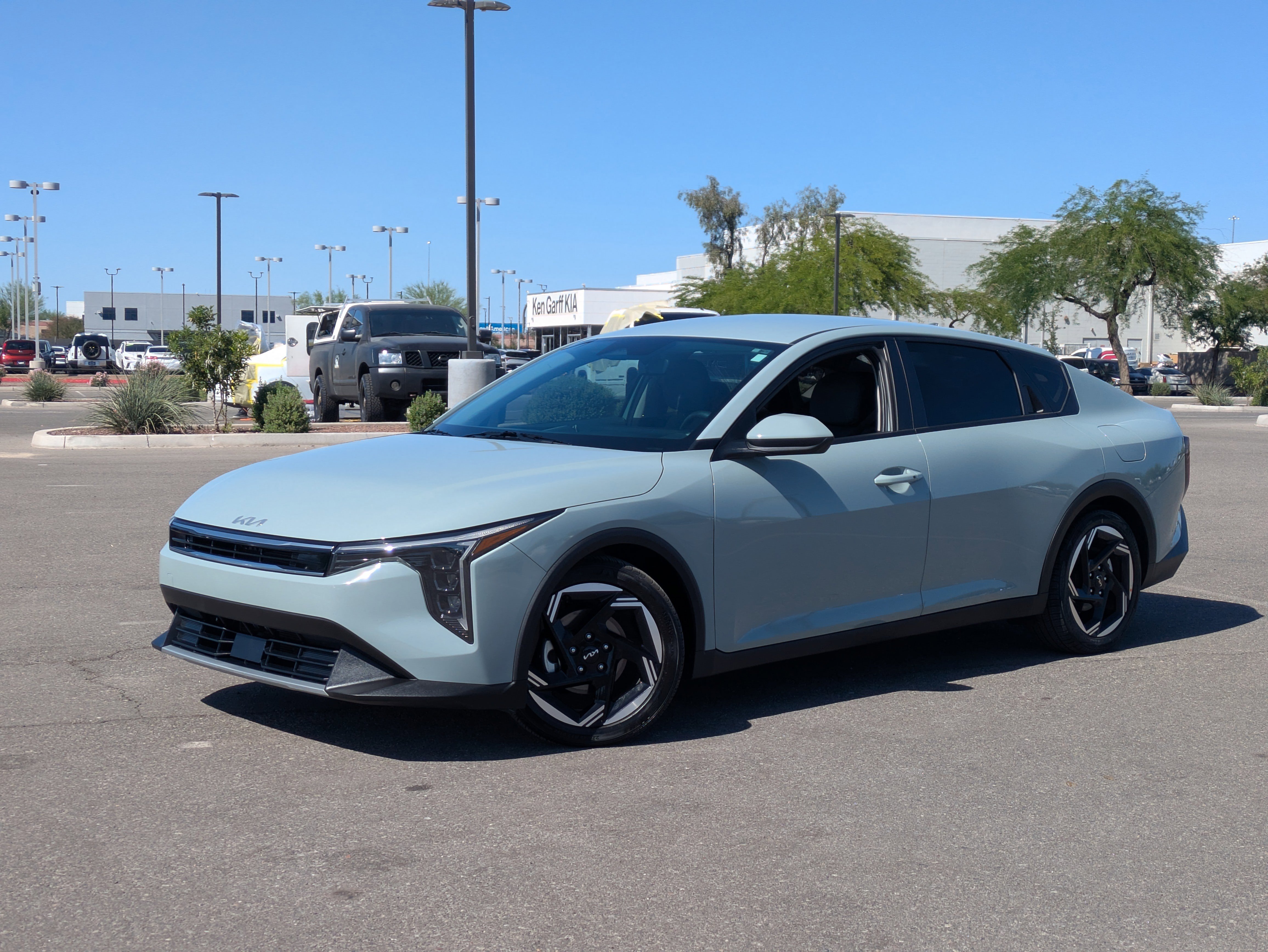 Certified 2025 Kia K4 EX FWD image 31