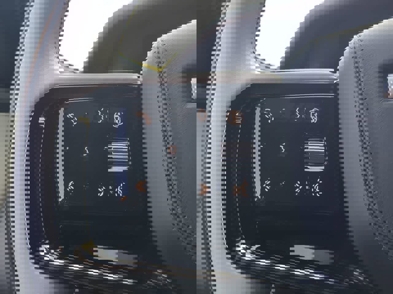 Used 2026 Land Rover Range Rover Velar S image 25