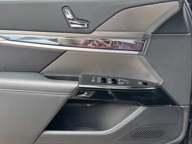 Certified 2024 BMW i7 eDrive50 w/ M Sport Package RWD image 12