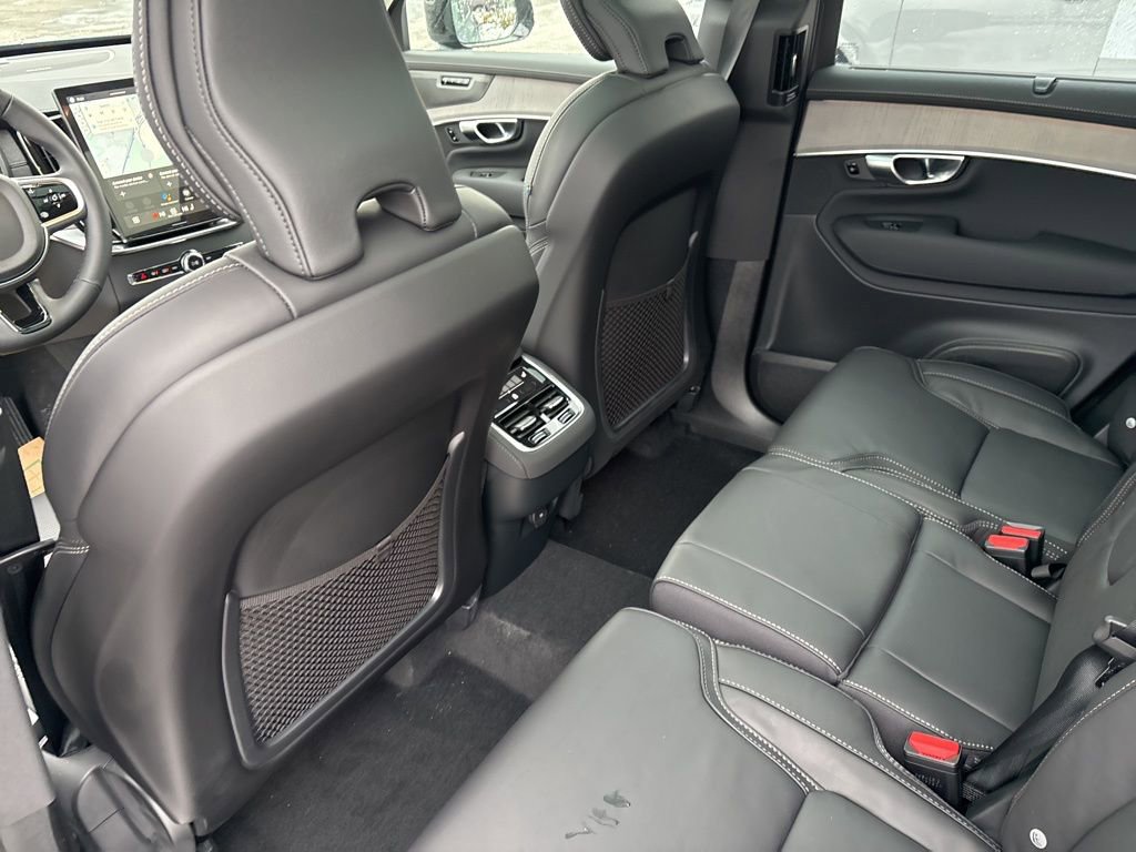 New 2026 Volvo XC90 B6 Ultra w/ Protection Package Premier image 38