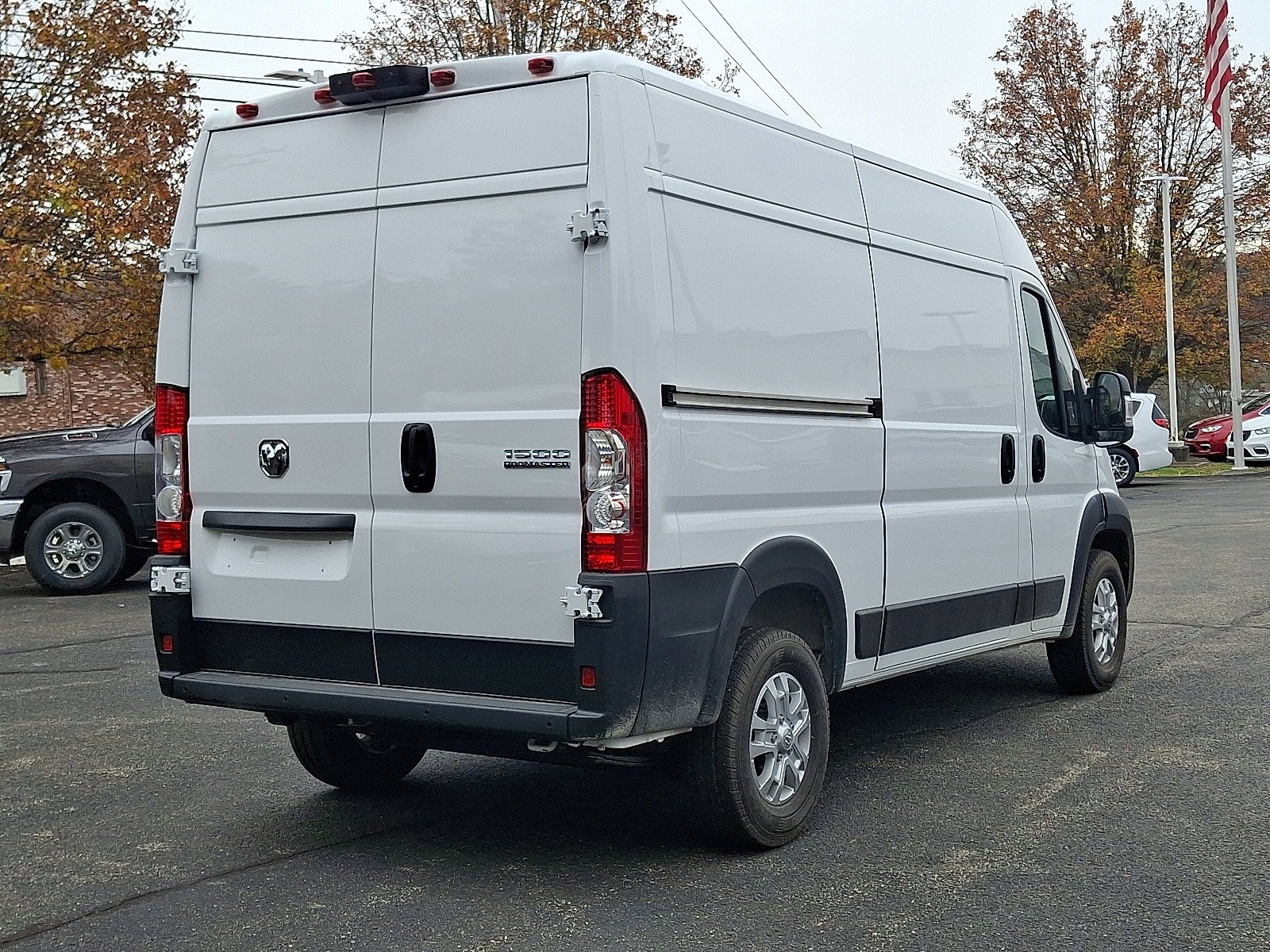 New 2026 RAM ProMaster 1500 w/ Quick Order Package 22G SLT image 6