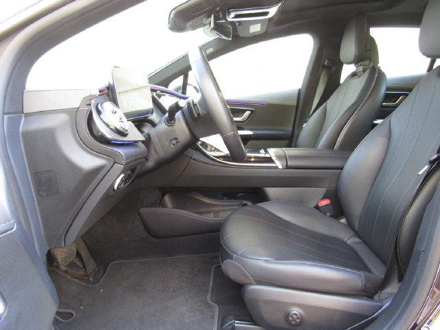 Used 2023 Mercedes-Benz EQE 350+ 4MATIC Sedan w/ Exclusive Trim Package image 10
