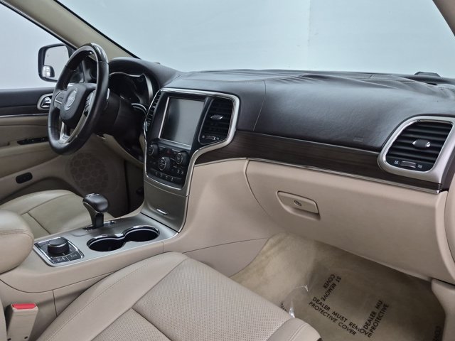 Used 2014 Jeep Grand Cherokee Overland w/ Advanced Technology Group AWD/4WD image 26