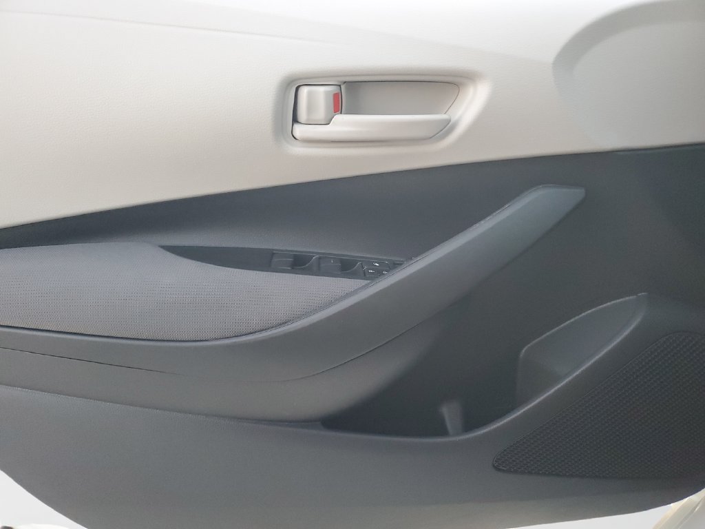 Certified 2025 Toyota Corolla LE FWD image 19