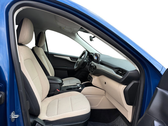 Used 2022 Ford Escape SE image 12