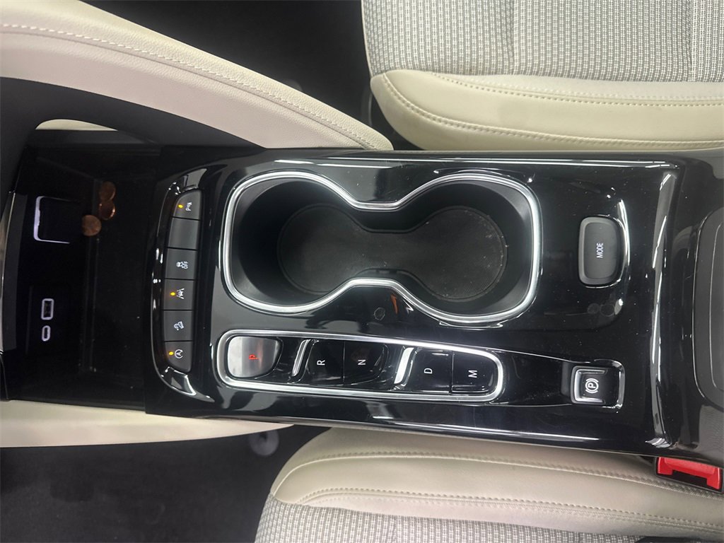 Used 2023 Buick Envision Preferred image 32