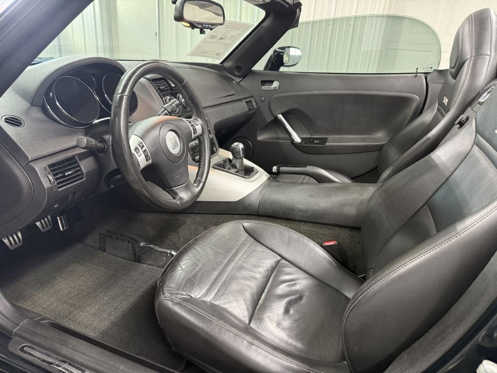 Used 2007 Saturn Sky Red Line image 11
