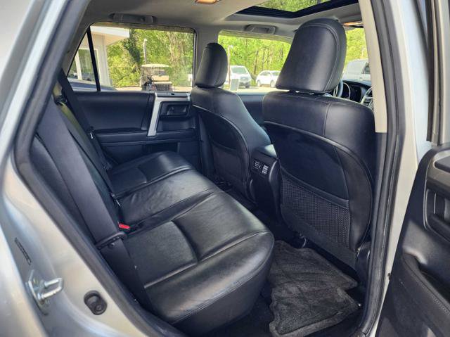 Used 2010 Toyota 4Runner Limited AWD/4WD image 15