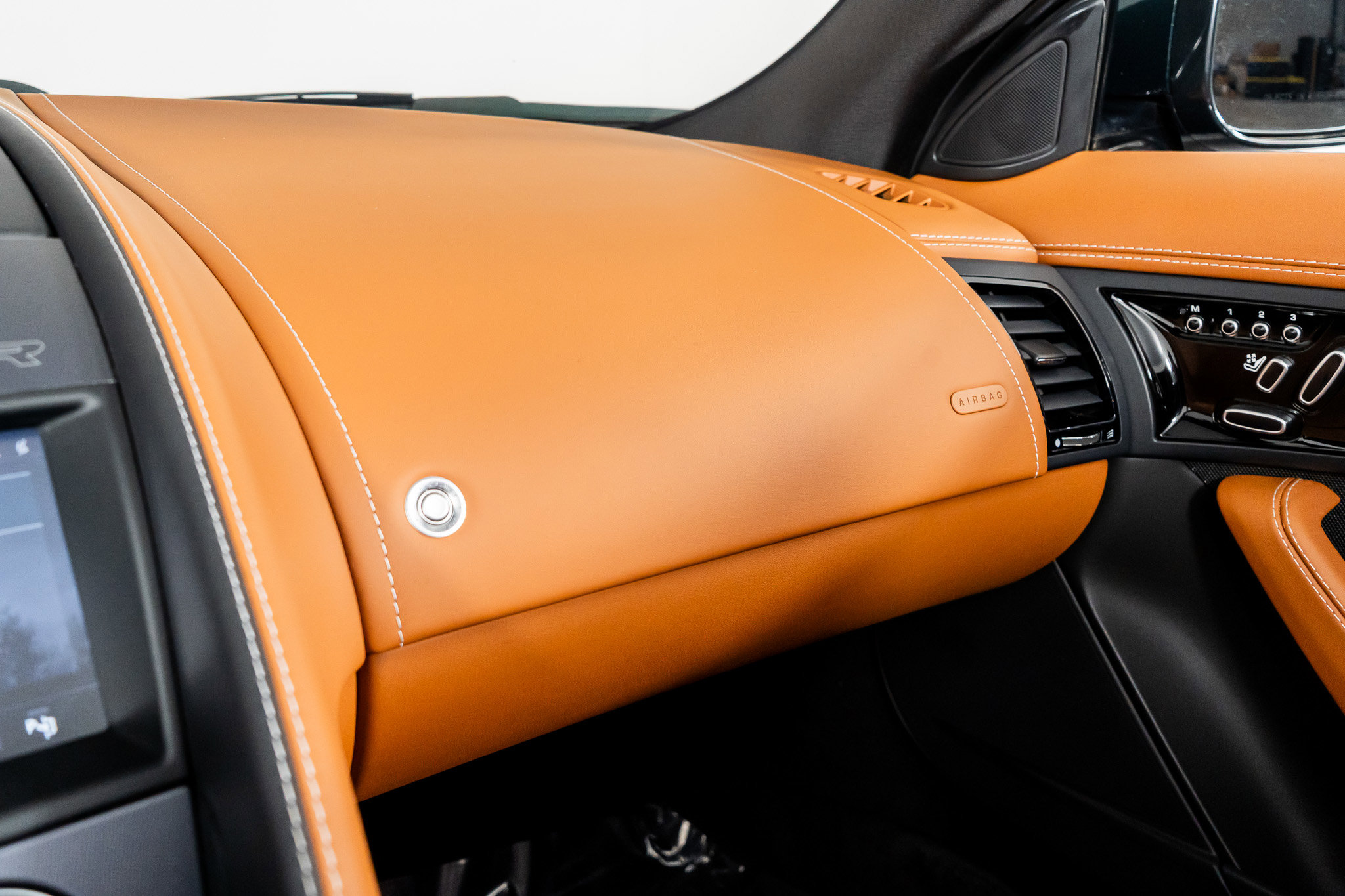 Used 2023 Jaguar F-TYPE R image 43