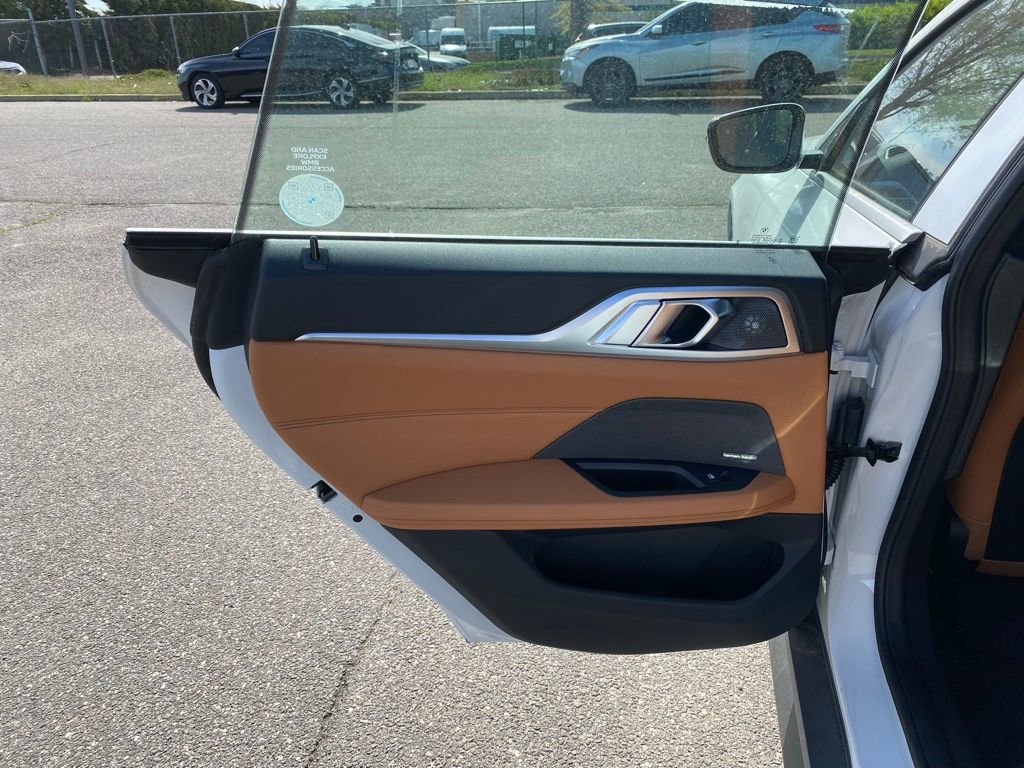 New 2026 BMW i4 xDrive40i AWD/4WD image 6