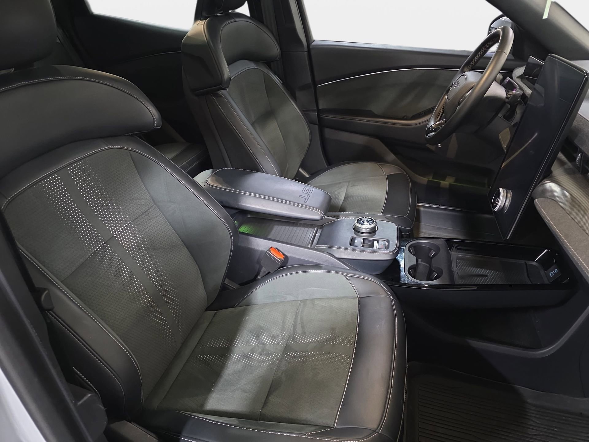 Used 2023 Ford Mustang Mach-E GT w/ GT Performance Edition AWD/4WD image 10