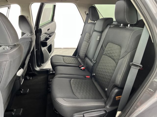 Used 2024 Nissan Pathfinder SV FWD image 42