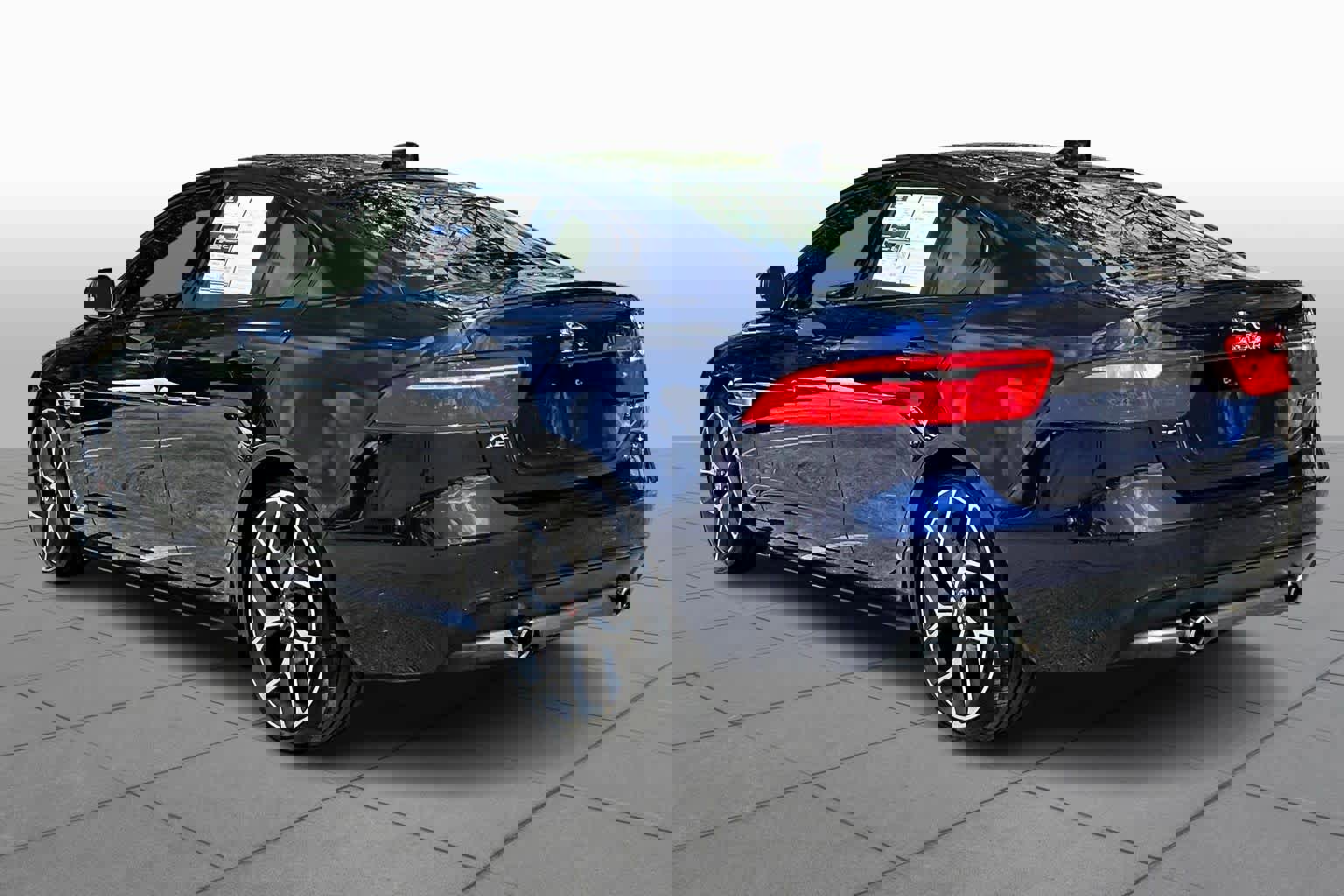 Used 2018 Jaguar XE R-Sport image 12