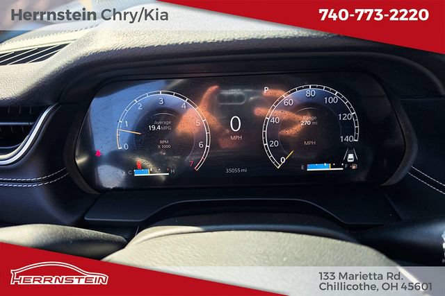Used 2023 Jeep Grand Cherokee Altitude AWD/4WD image 15