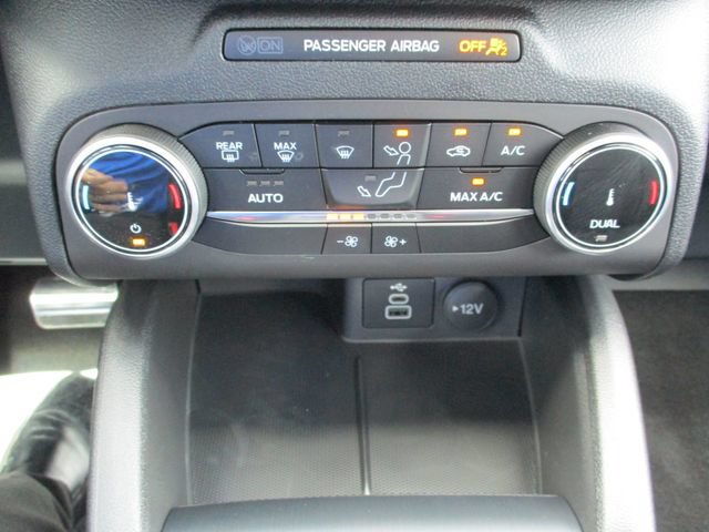 New 2024 Ford Escape ST-Line w/ Equipment Group 301A FWD image 15