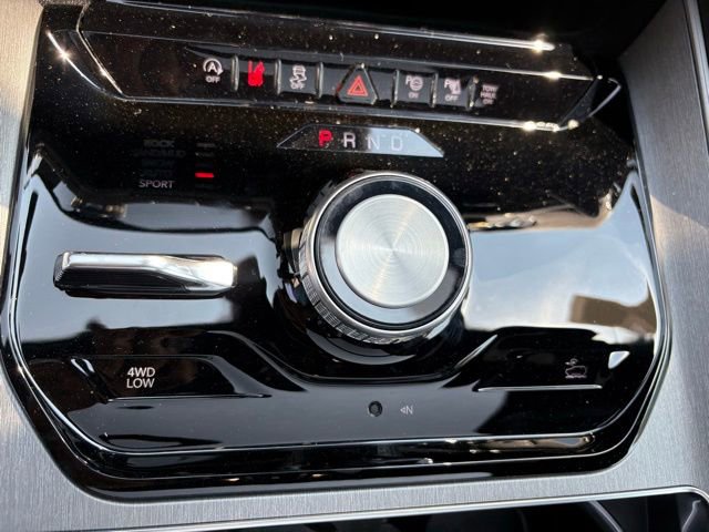 New 2025 Jeep Wagoneer 4WD w/ Convenience Group I image 17