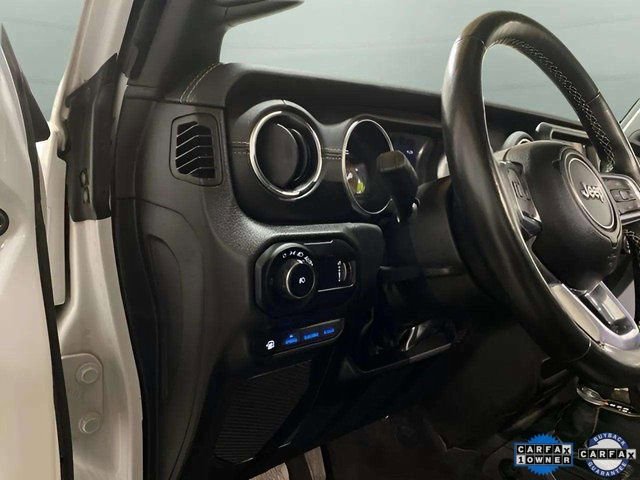 Used 2023 Jeep Wrangler Unlimited Sahara w/ Cold Weather Group image 32