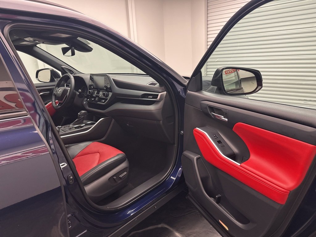 Used 2022 Toyota Highlander XSE image 8