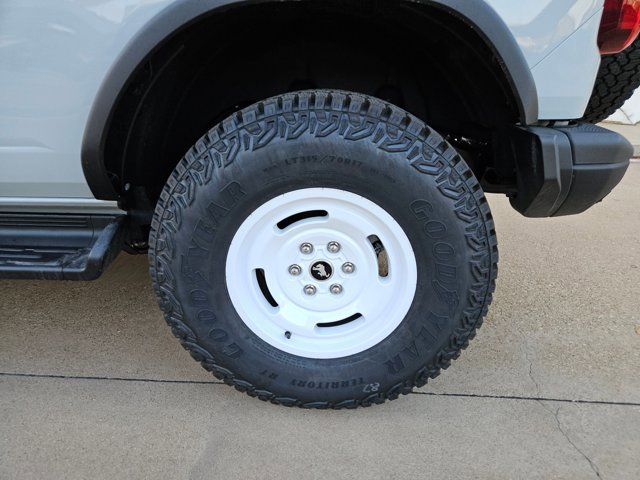 New 2026 Ford Bronco Heritage Edition image 9