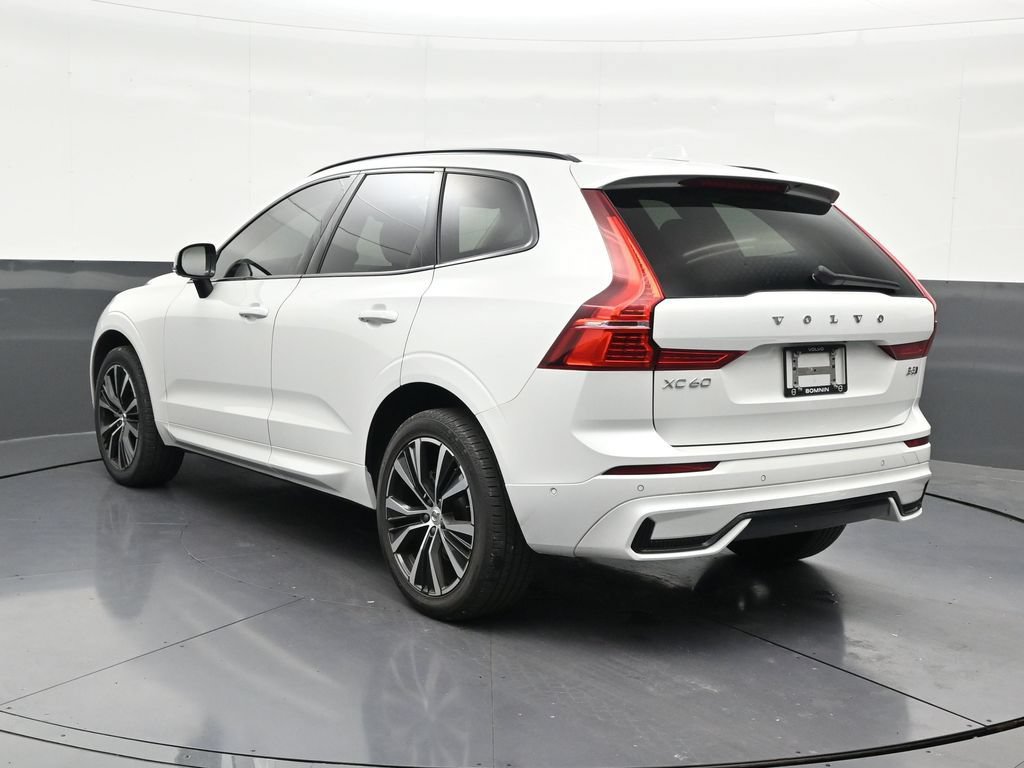 Certified 2024 Volvo XC60 B5 Plus w/ Climate Package AWD/4WD image 3