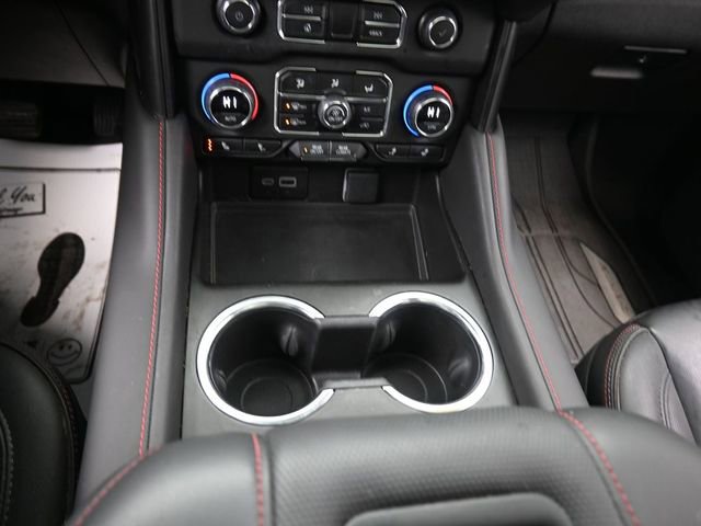 Used 2024 Chevrolet Suburban RST w/ Luxury Package image 11