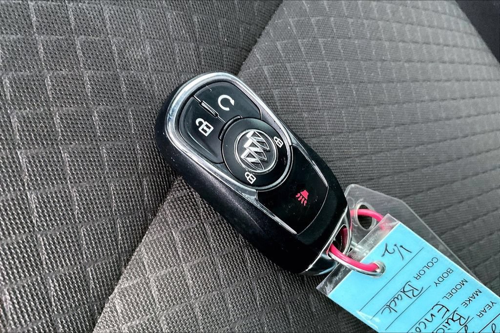 Used 2018 Buick Encore Sport Touring FWD image 11