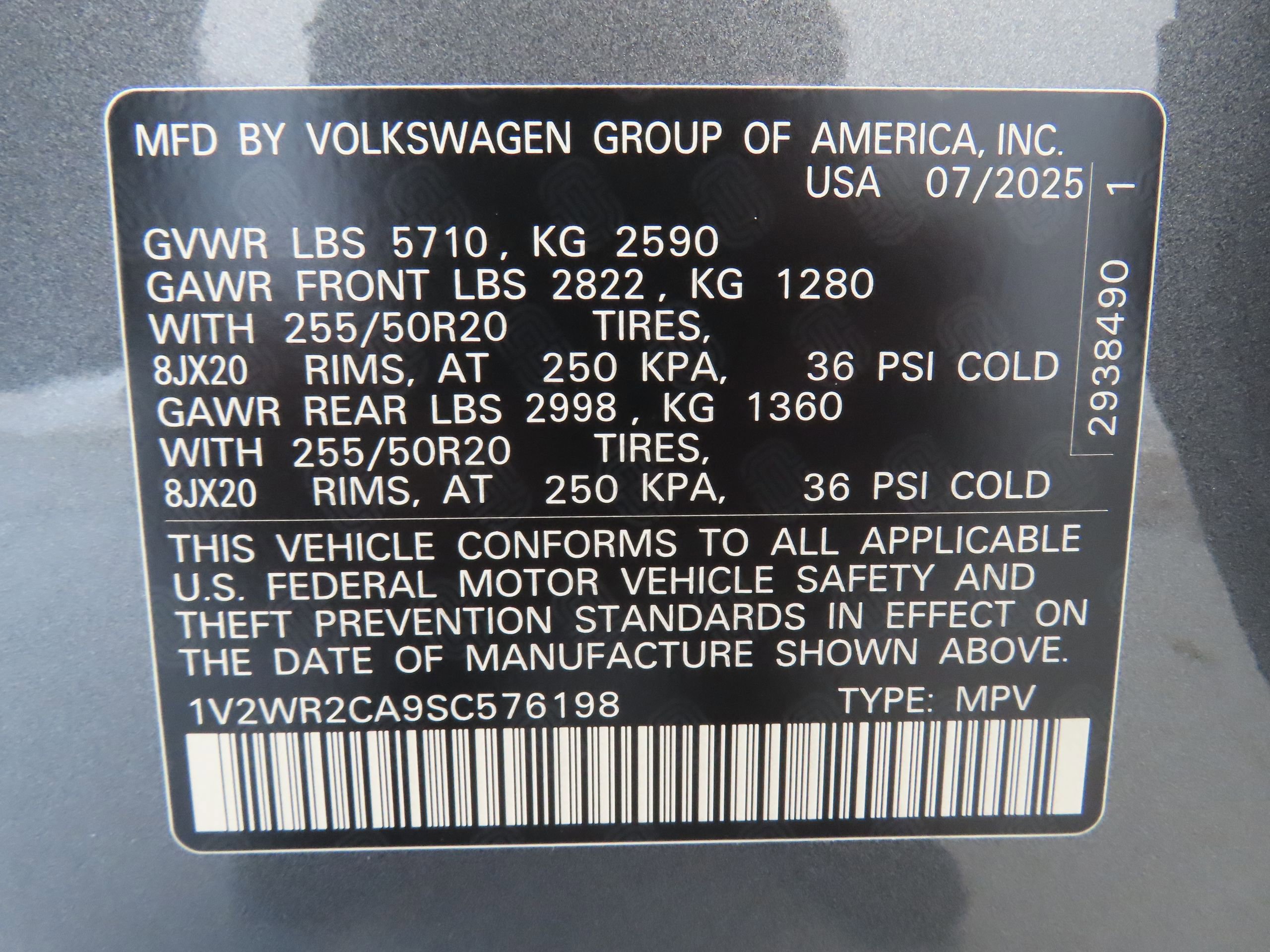 New 2025 Volkswagen Atlas SE FWD image 28