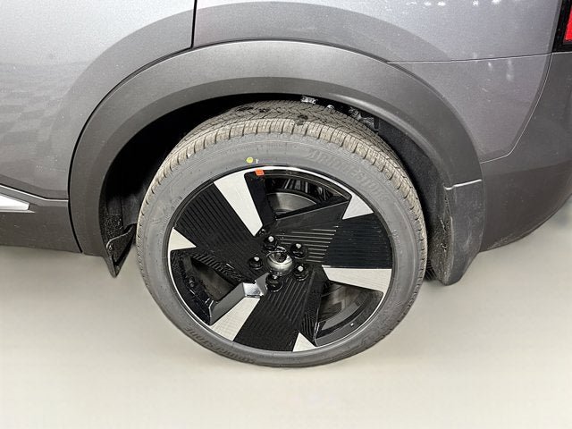 New 2026 Nissan Kicks SR w/ SR Premium Package image 26