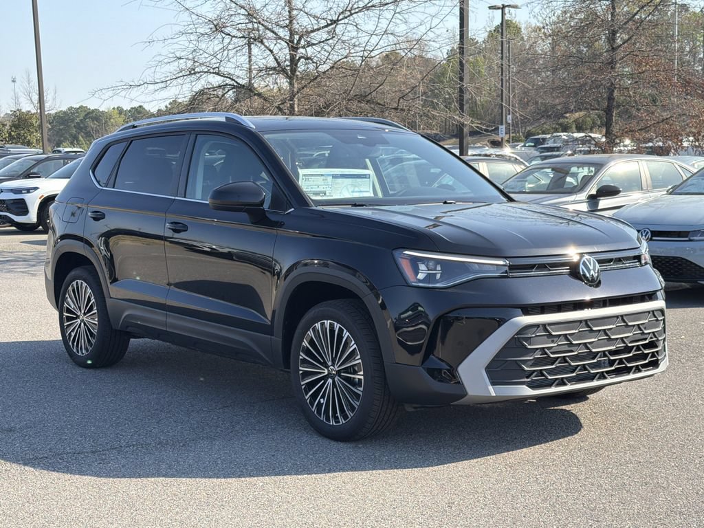 New 2026 Volkswagen Taos SE FWD image 7