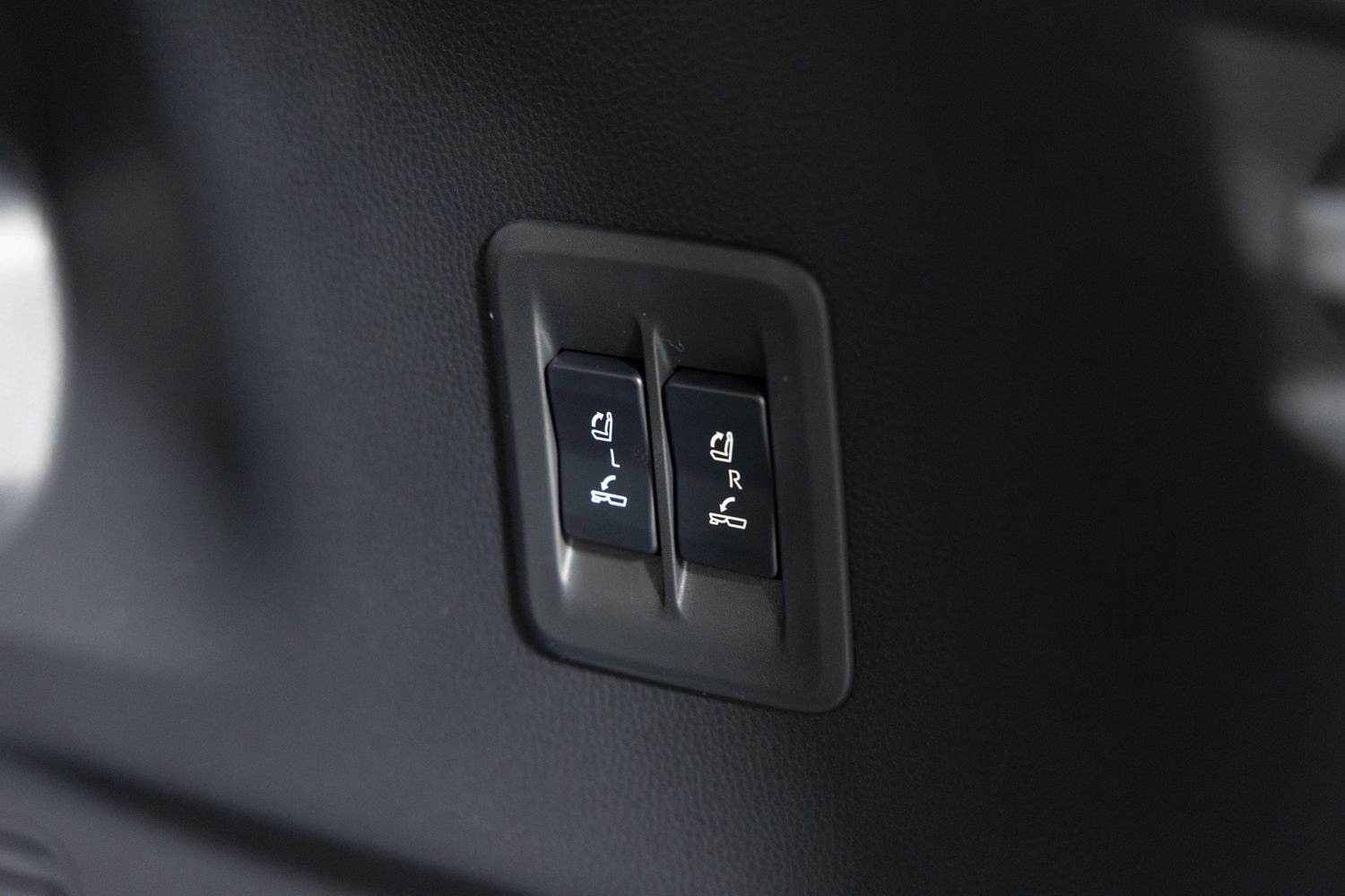 Used 2026 Lexus GX 550 w/ Accessory Package (2T) image 21