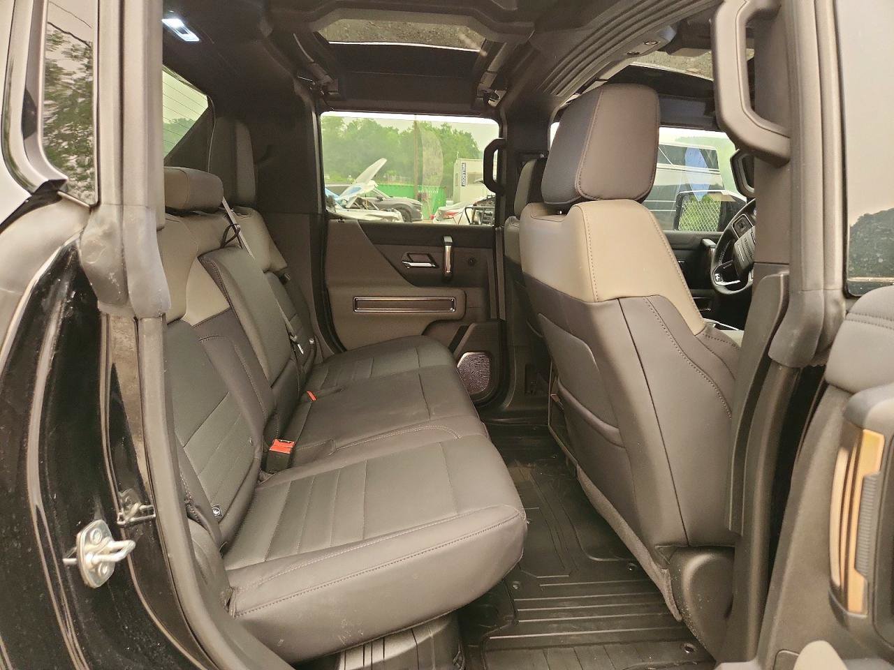 Used 2025 GMC Hummer EV 2X AWD/4WD image 7