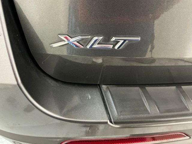 Used 2020 Ford Explorer XLT RWD image 6