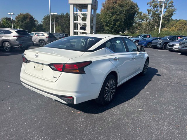 Used 2025 Nissan Altima 2.5 SV AWD/4WD image 4