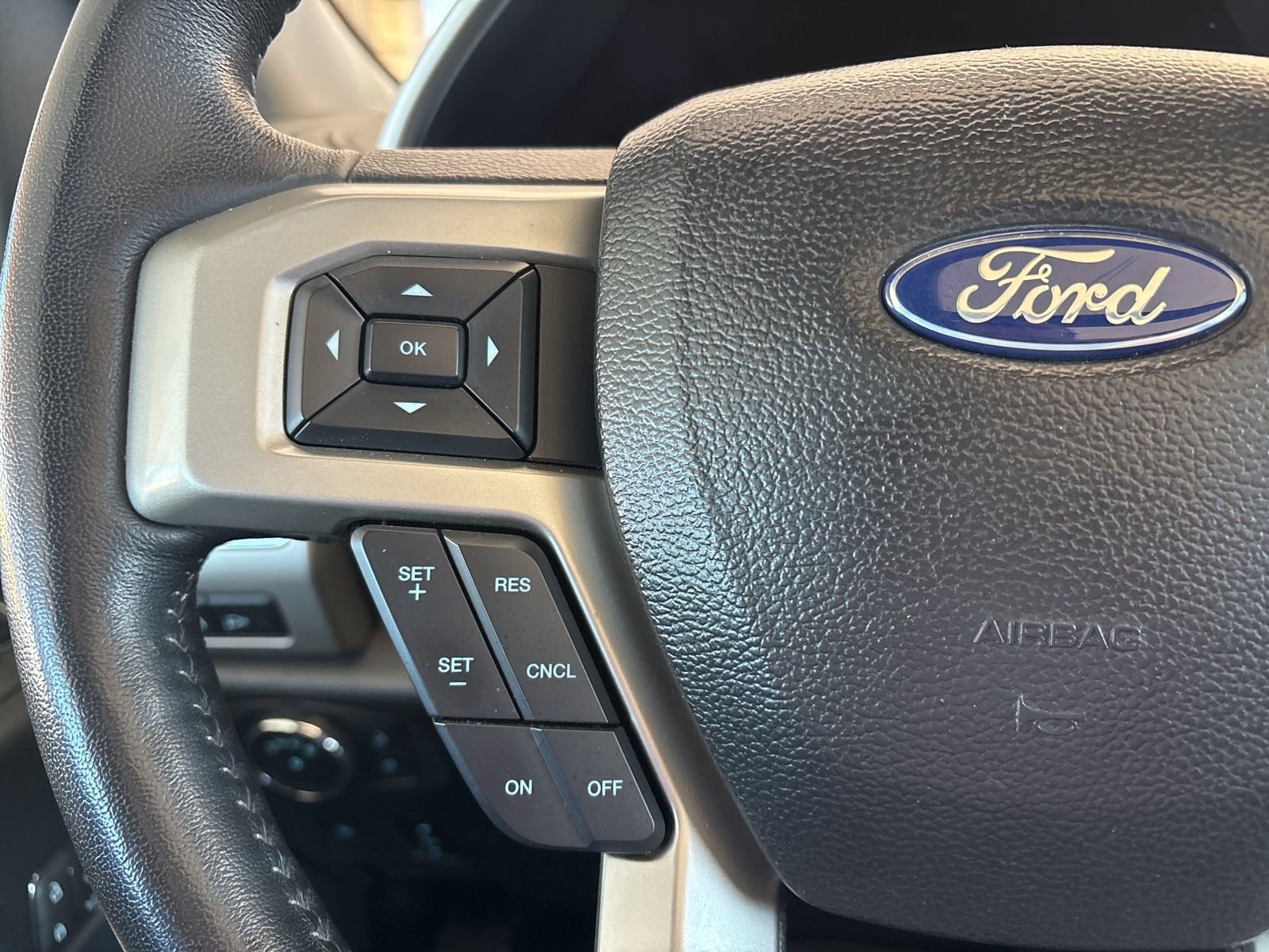 Used 2021 Ford F250 Lariat image 32