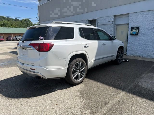 Used 2017 GMC Acadia Denali w/ Technology Package AWD/4WD image 4