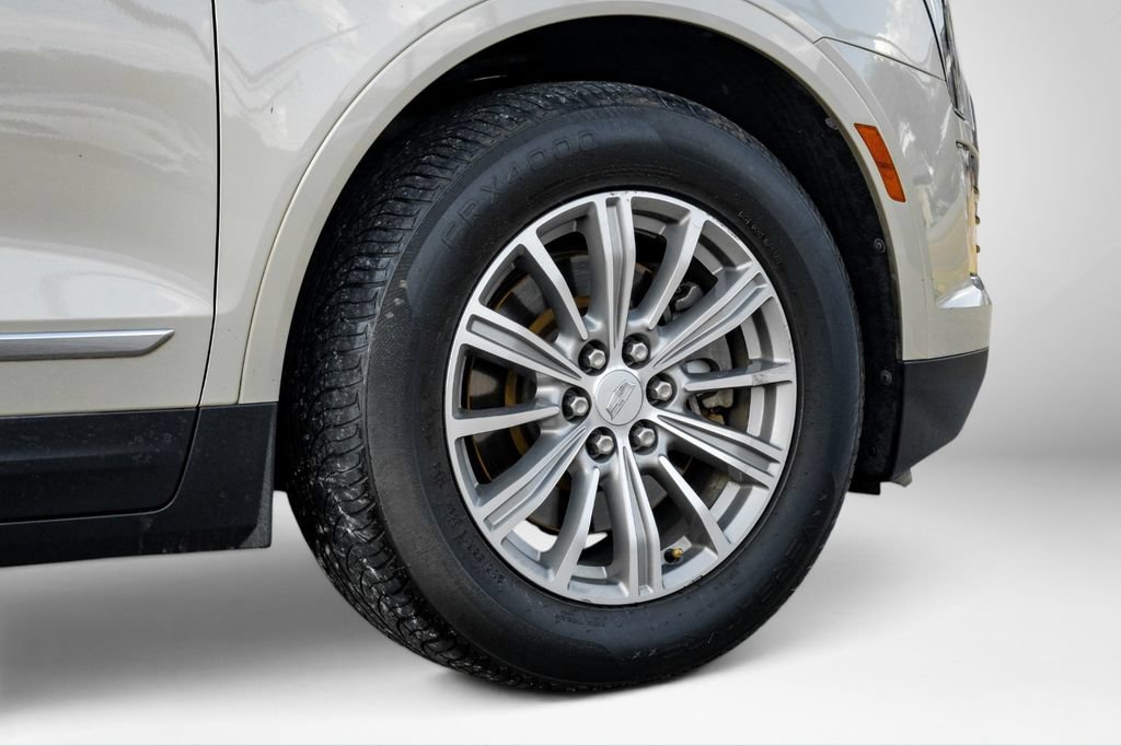 Used 2017 Cadillac XT5 Luxury w/ Driver Awareness Package FWD image 56