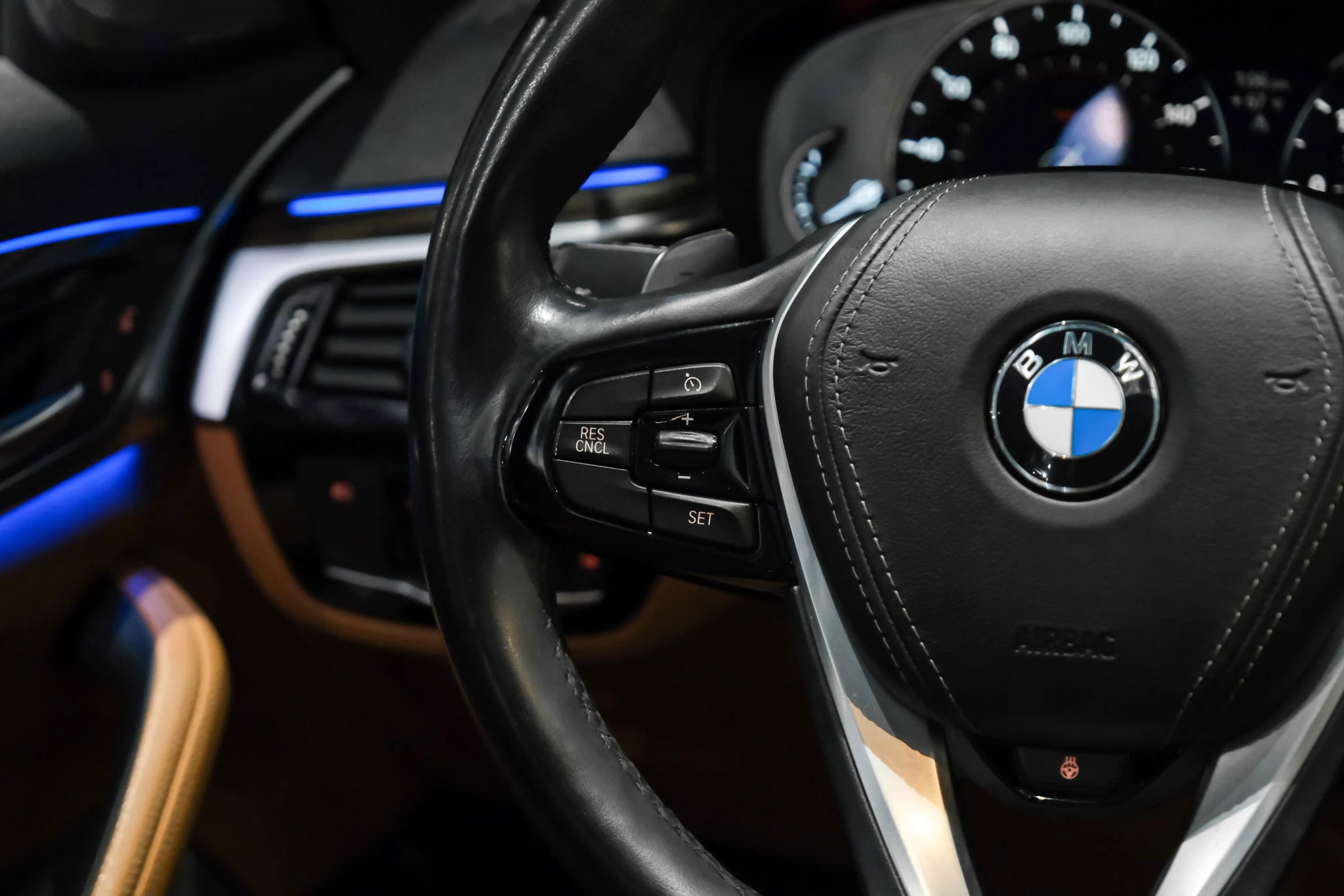 Used 2018 BMW 540i xDrive w/ Premium Package image 18