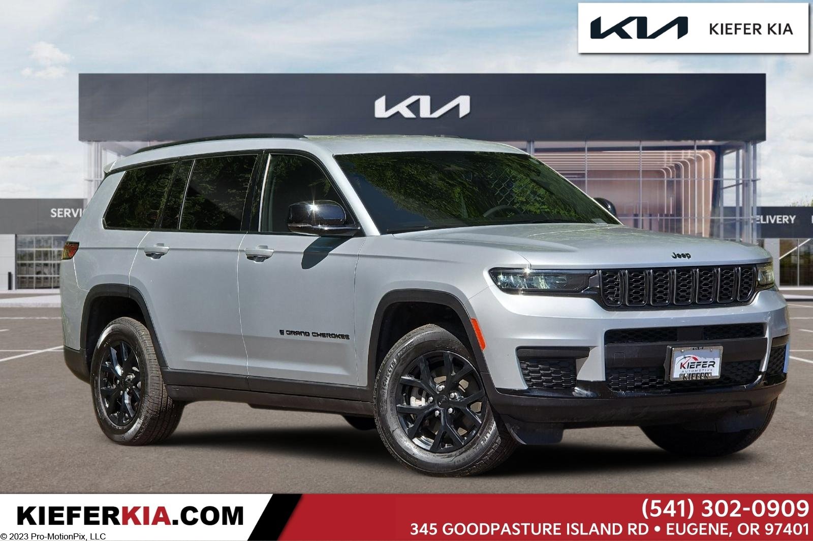 Used 2024 Jeep Grand Cherokee L Laredo