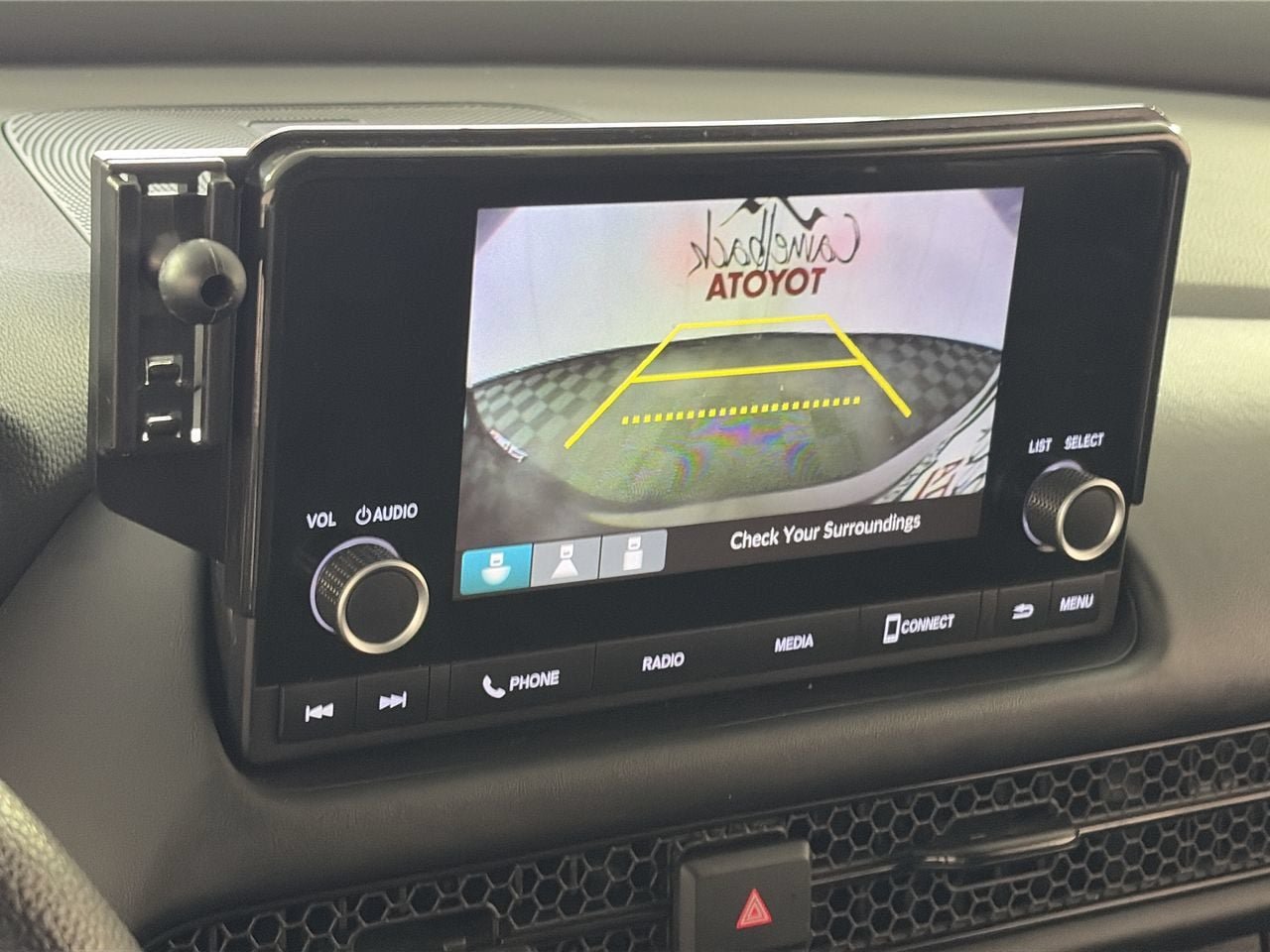 Used 2025 Honda HR-V LX image 15