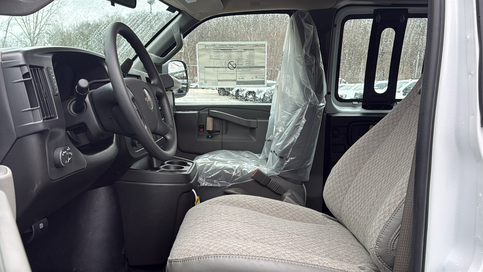 New 2026 GMC Savana 3500 Extended RWD image 7