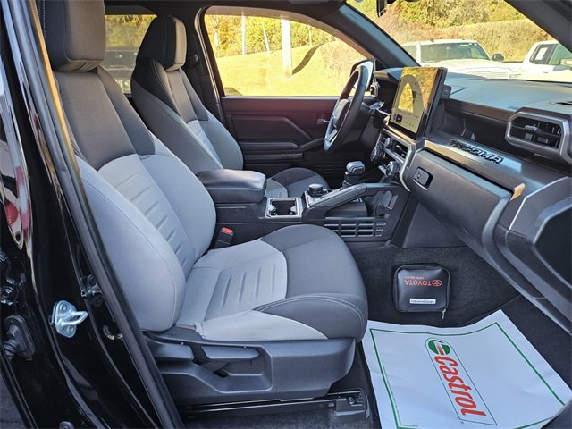 Used 2024 Toyota Tacoma TRD Sport image 17