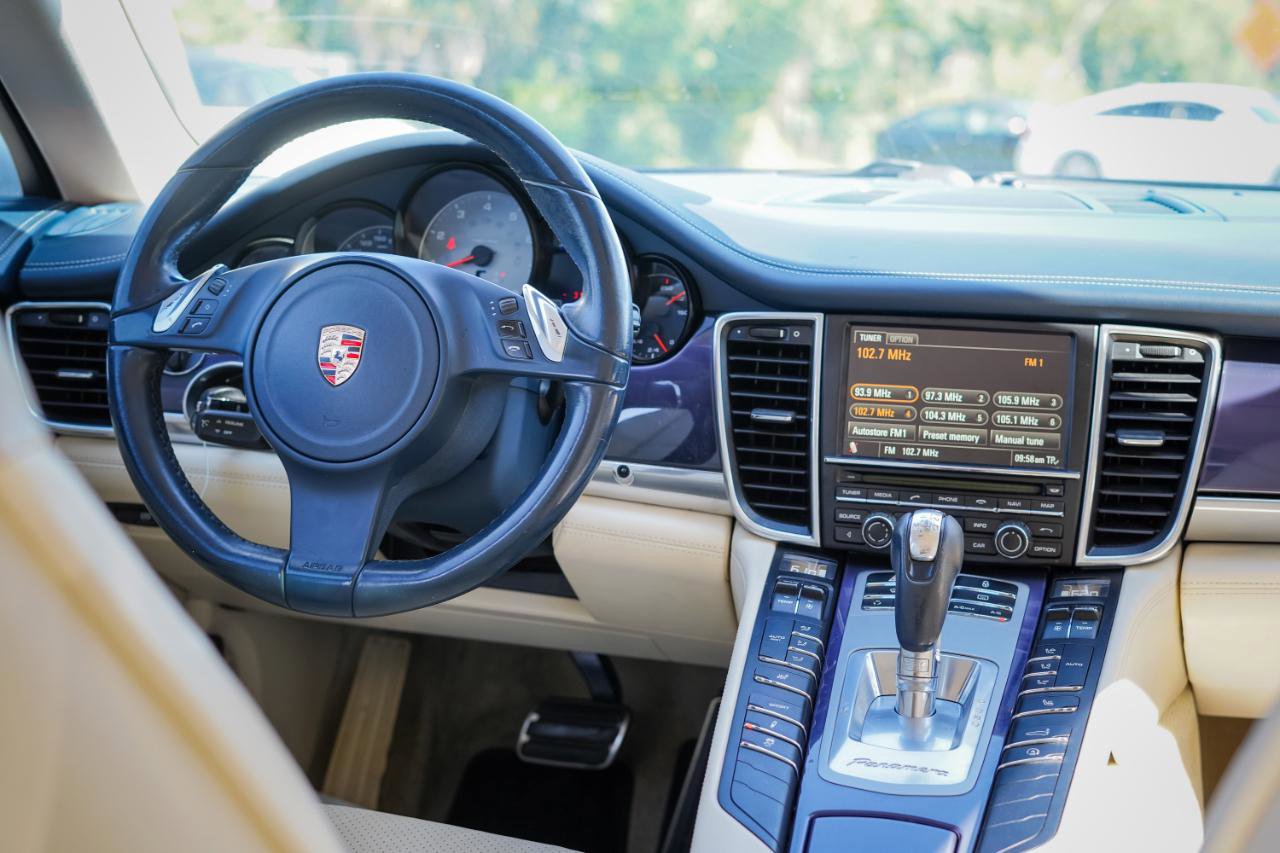 Used 2012 Porsche Panamera S RWD image 11