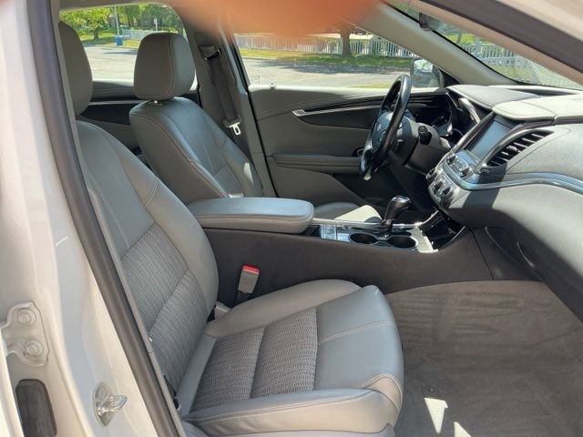 Used 2018 Chevrolet Impala LT w/ LT Convenience Package FWD image 34
