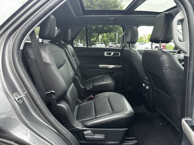 Certified 2022 Ford Explorer XLT w/ Equipment Group 202A AWD/4WD image 37