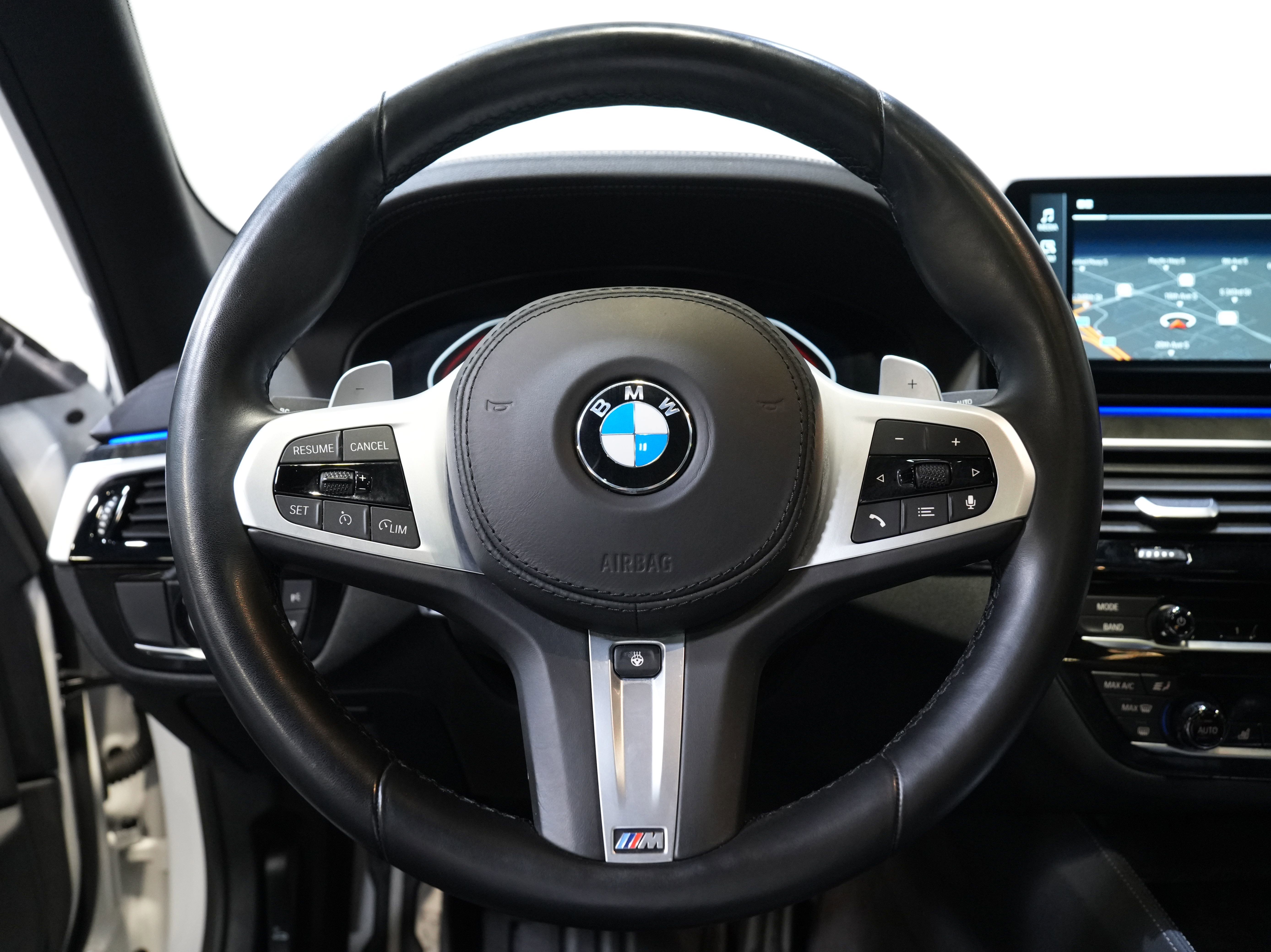 Used 2021 BMW M550i xDrive w/ Executive Package AWD/4WD image 41