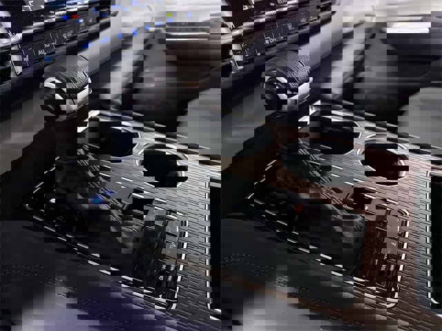 Used 2024 Toyota Sienna XLE image 16