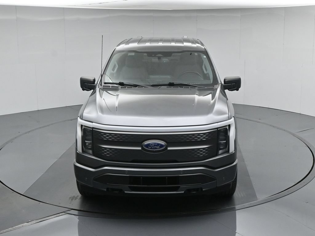 Used 2023 Ford F150 Lightning XLT AWD/4WD image 38