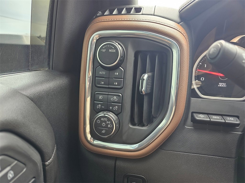 Used 2022 Chevrolet Silverado 2500 High Country w/ Z71 Off-Road Package image 31