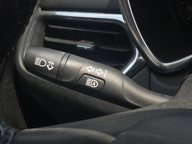 Used 2020 Chevrolet Equinox LT FWD image 40