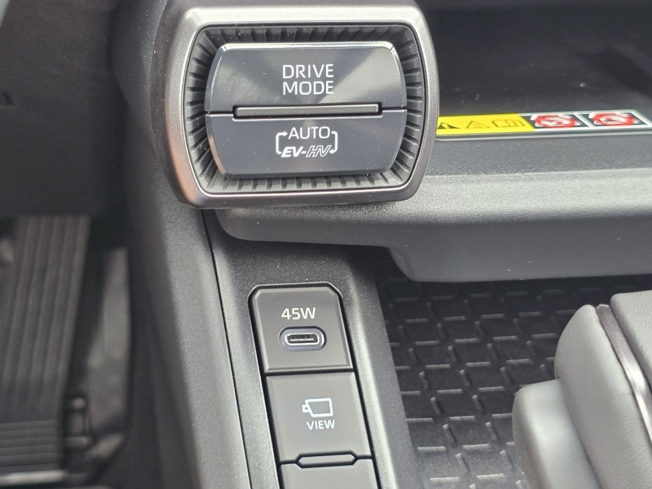 New 2026 Toyota RAV4 XSE AWD/4WD image 9